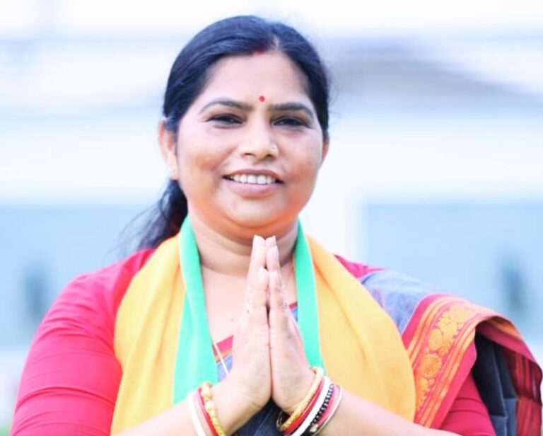 meera munda